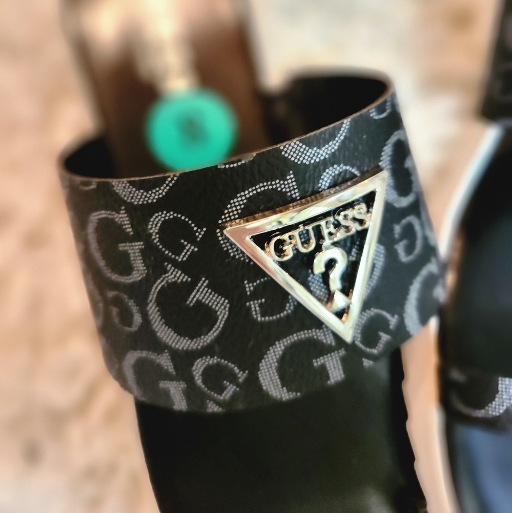 Guess Sandals
